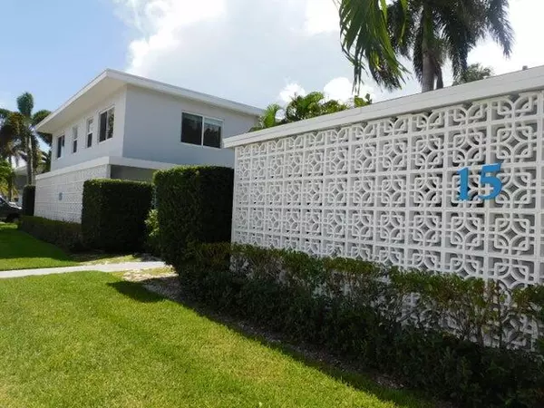 15 S Palmway 9, Lake Worth Beach, FL 33460