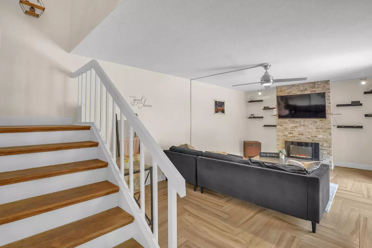 Palm Springs, FL 33461,794 Springdale CIR