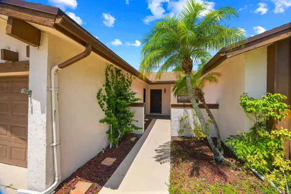 Greenacres, FL 33463,6125 Elsinore CIR