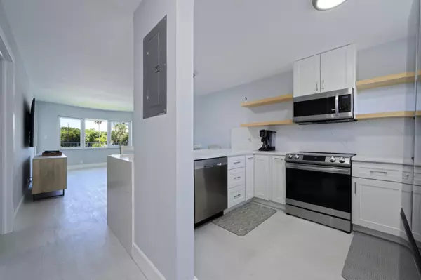 Deerfield Beach, FL 33441,1445 SE 15th CT 203