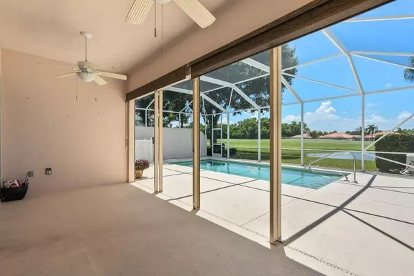 Hobe Sound, FL 33455,8232 SE Palm Hammock LN