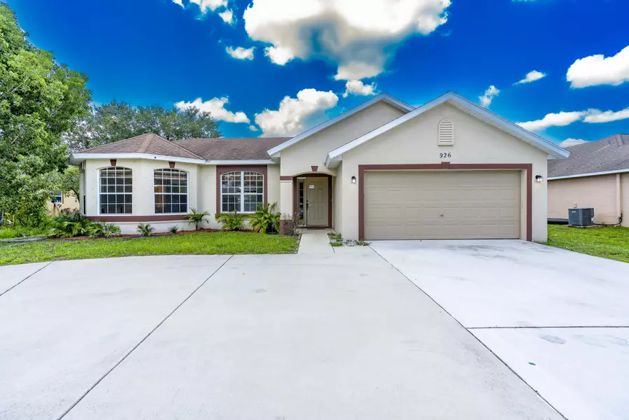 926 SW Nichols TER, Port Saint Lucie, FL 34953