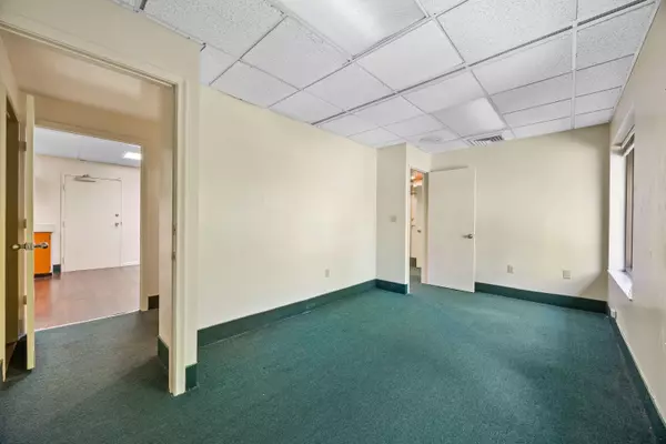 Plantation, FL 33317,150 NW 70 AVE 04