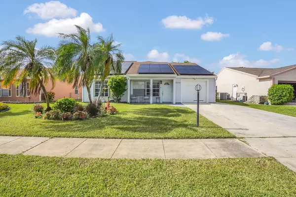 7739 Canal DR, Lake Worth, FL 33467