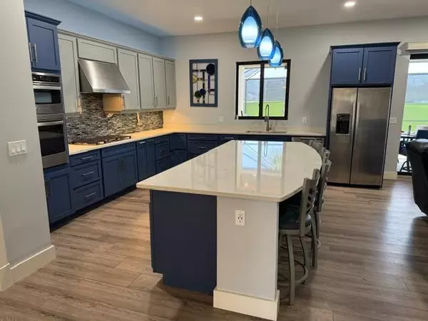 Port Saint Lucie, FL 34953,382 SW Dalton CIR