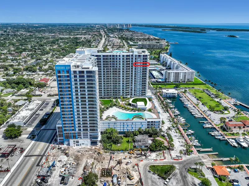 220 Lake Shore DR N-2103, Lake Park, FL 33403