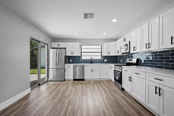 West Palm Beach, FL 33417,4600 Brook DR