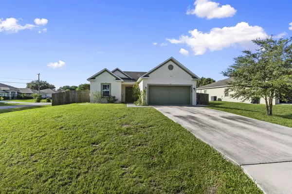 Port Saint Lucie, FL 34983,702 SW Andrew RD