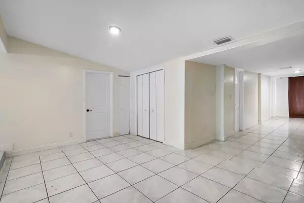 Margate, FL 33063,6130 Edwards RD
