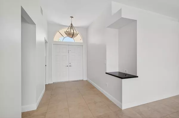 Boca Raton, FL 33496,9308 Lake Serena DR