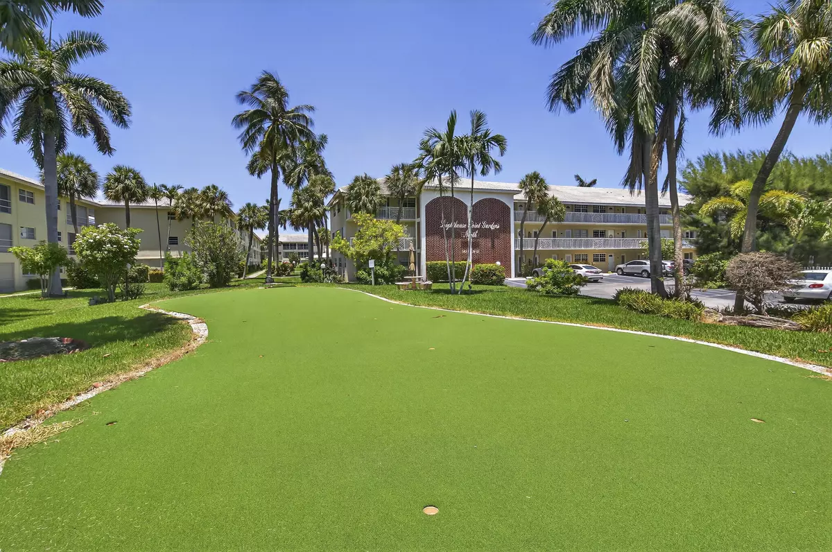 Lighthouse Point, FL 33064,1951 NE 39th ST 255