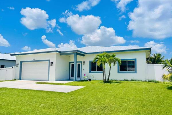 115 SW Oakridge DR, Port Saint Lucie, FL 34984
