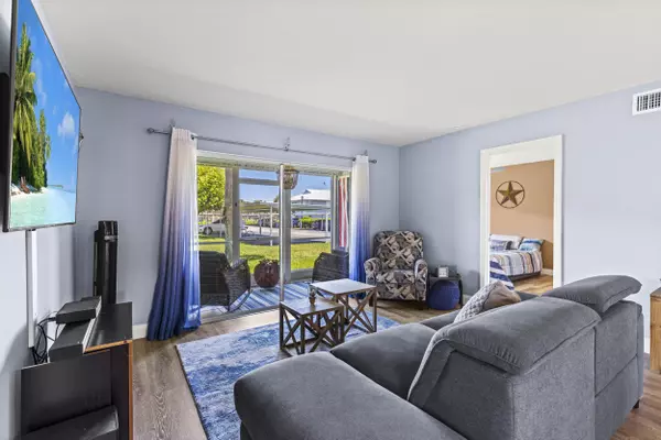 Port Saint Lucie, FL 34952,144 SE Village DR 144