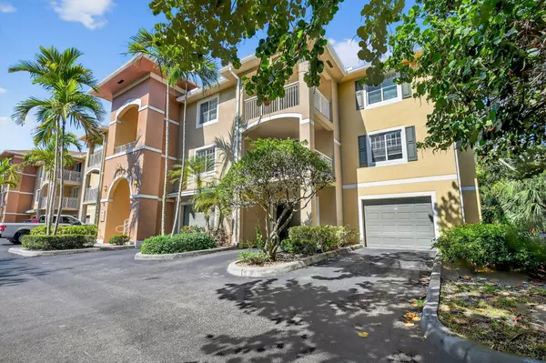 West Palm Beach, FL 33411,6511 Emerald Dunes DR 304