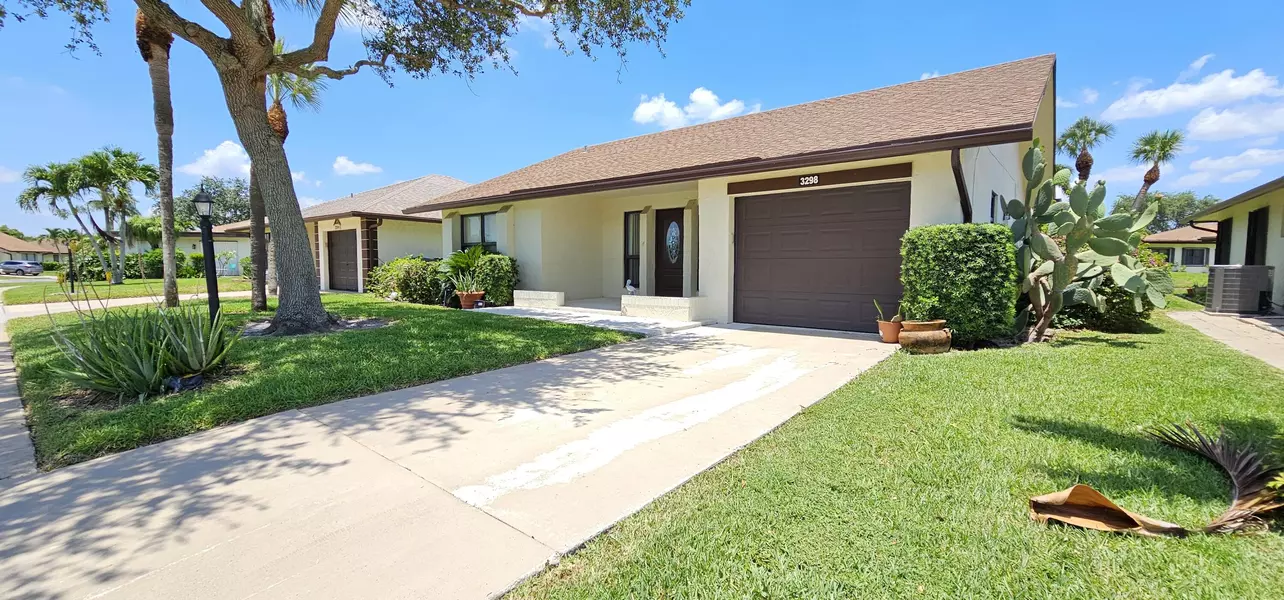 3298 Shadow Wood DR, Greenacres, FL 33463