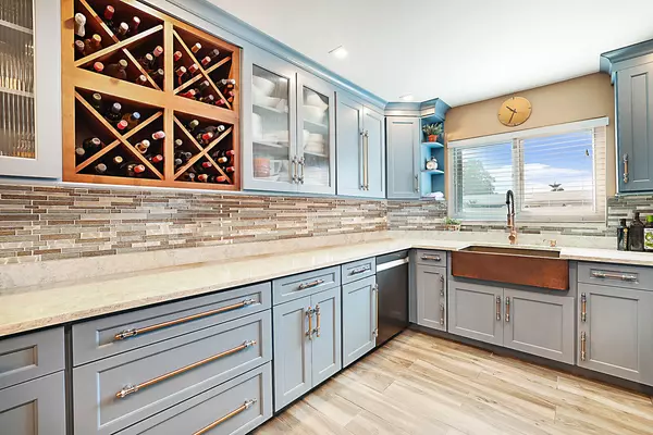 4548 SW 28th WAY, Dania, FL 33312