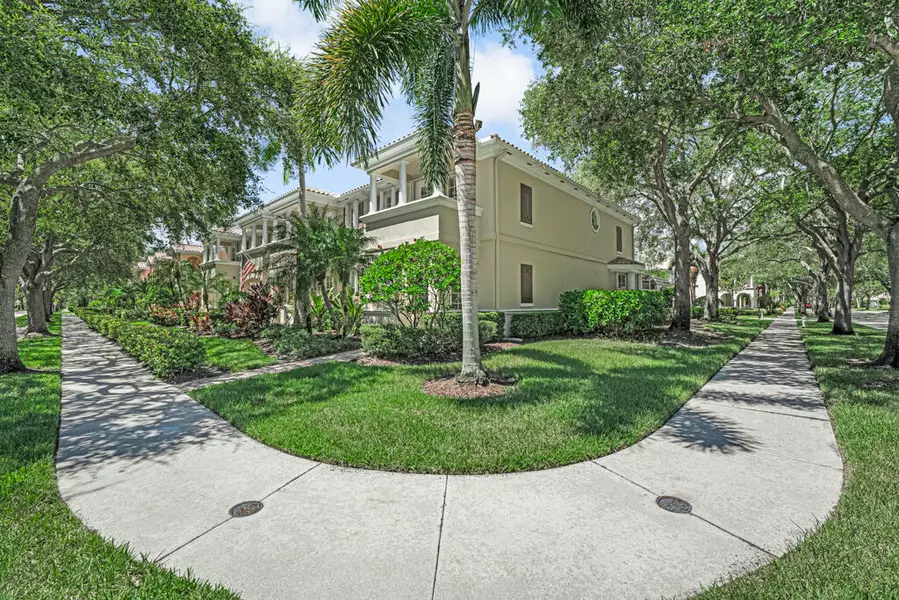 4102 Community DR, Jupiter, FL 33458