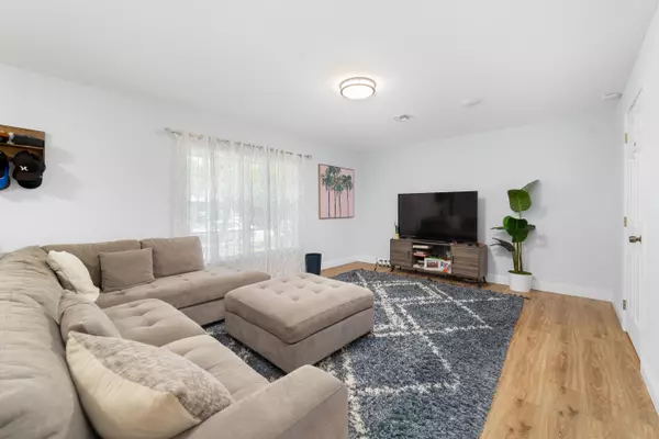 Lake Worth, FL 33467,9055 Brandy LN