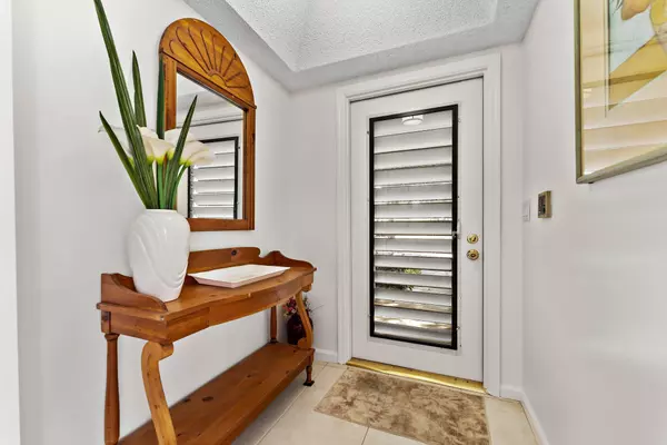 Palm Beach Gardens, FL 33418,527 Brackenwood PL