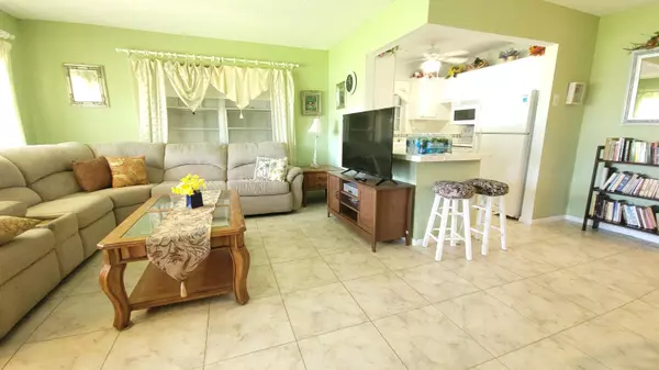 West Palm Beach, FL 33417,22 Northampton A