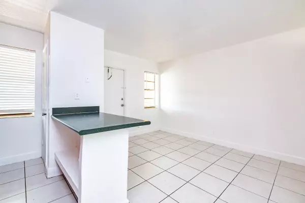 Oakland Park, FL 33334,4051 N Dixie HWY 20