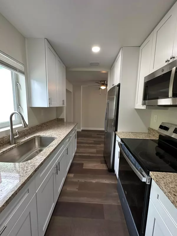 West Palm Beach, FL 33407,505 47th ST