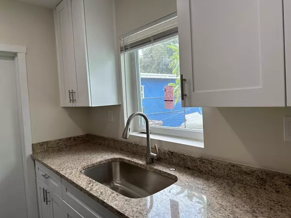 West Palm Beach, FL 33407,505 47th ST