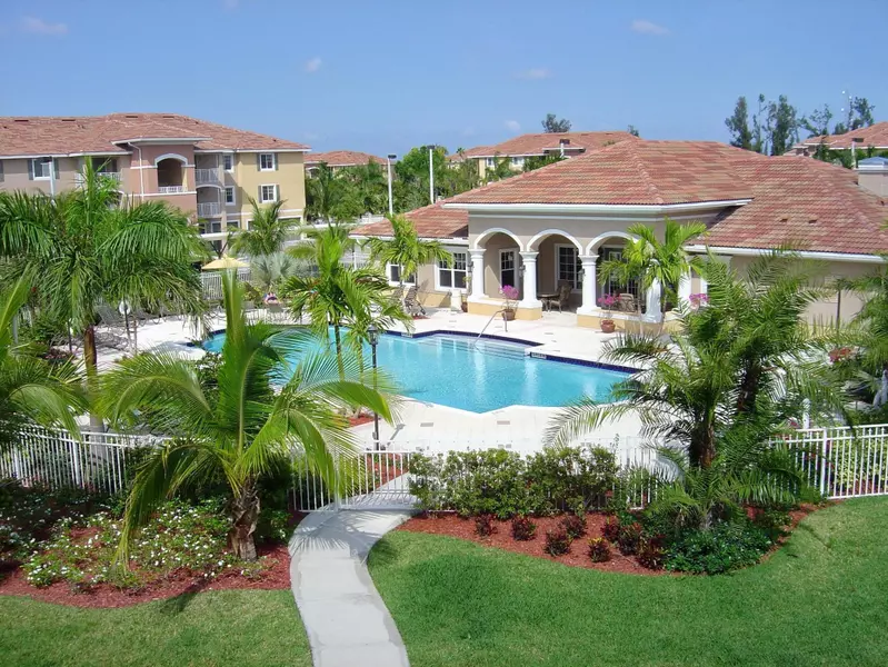 6533 Emerald Dunes DR 308, West Palm Beach, FL 33411