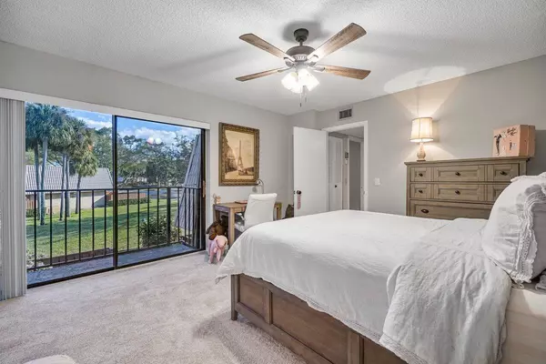 West Palm Beach, FL 33409,5823 58th WAY