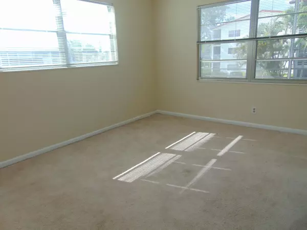 Boca Raton, FL 33434,193 E Fanshaw