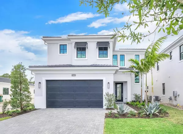 13482 Artisan CIR, Palm Beach Gardens, FL 33418