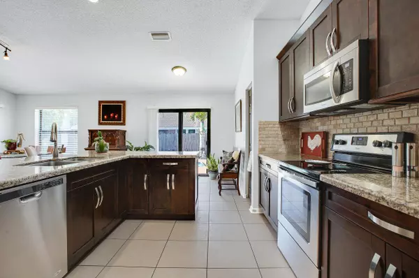 Cooper City, FL 33328,8675 SW 58th ST