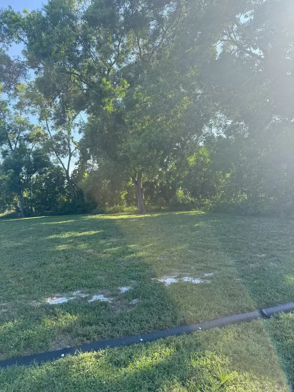 Port Saint Lucie, FL 34953,2808 SW Ann Arbor RD