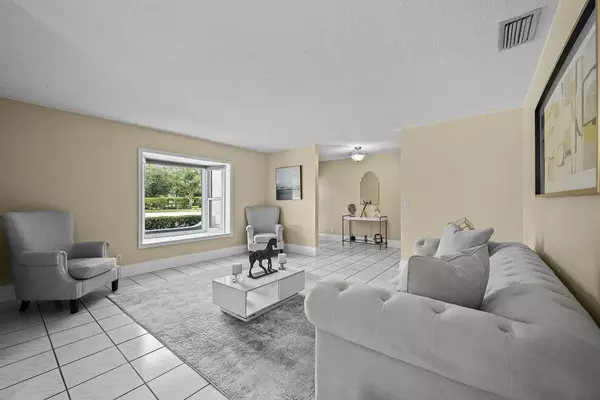 Wellington, FL 33414,13724 Lilac PL