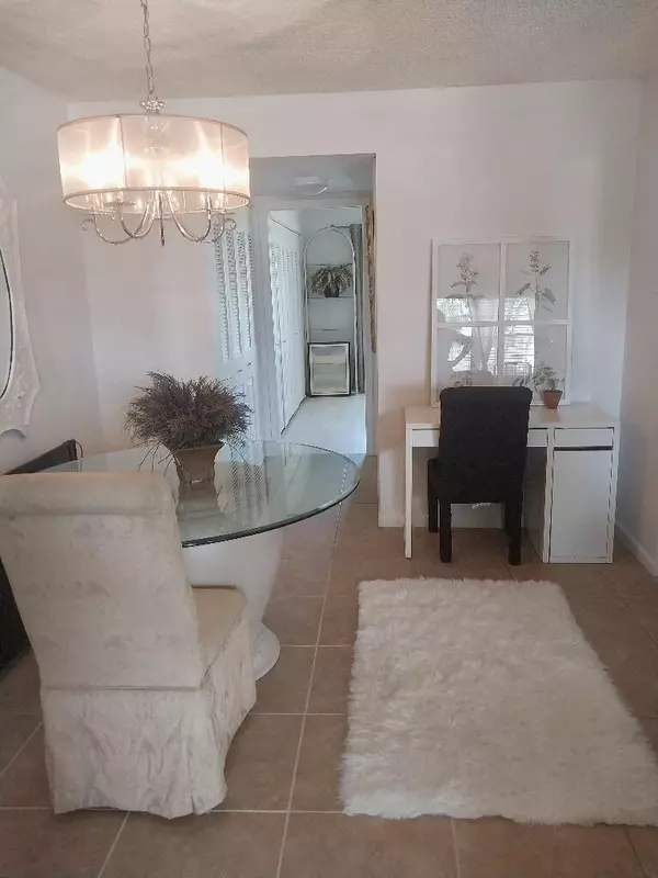 West Palm Beach, FL 33417,361 Windsor P