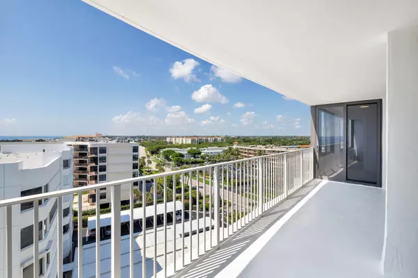 South Palm Beach, FL 33480,3590 S Ocean BLVD 908