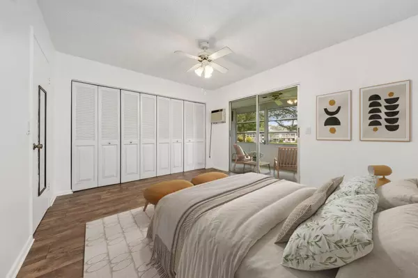 Deerfield Beach, FL 33442,98 E Ventnor E 98