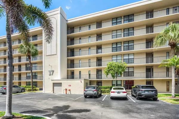 Boca Raton, FL 33432,17 Royal Palm WAY 504