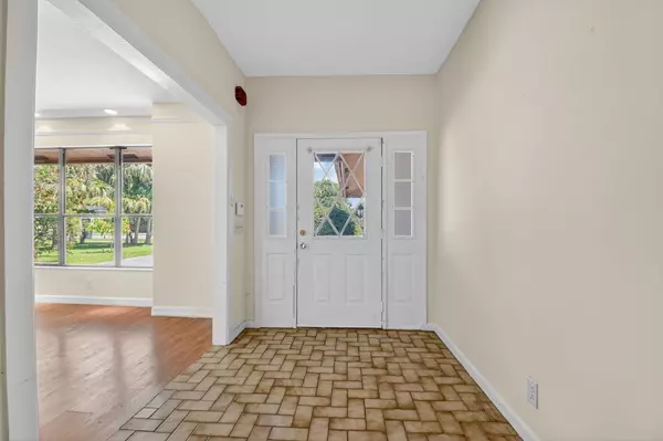 Wellington, FL 33414,12090 Carriage LN