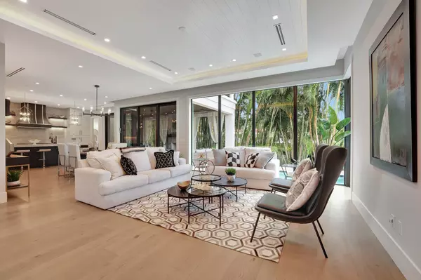 West Palm Beach, FL 33405,115 Gregory RD