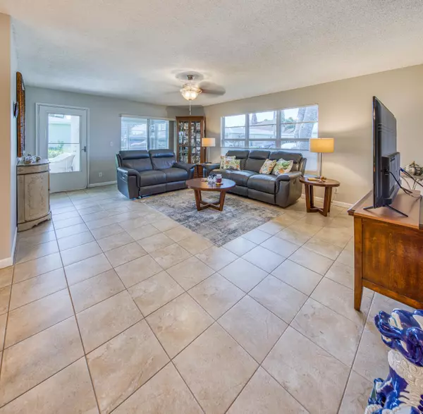 Boynton Beach, FL 33435,211 Bayview AVE A