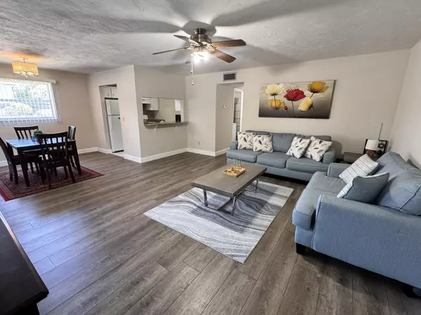 3124 Us Highway 441 J1, Okeechobee, FL 34974