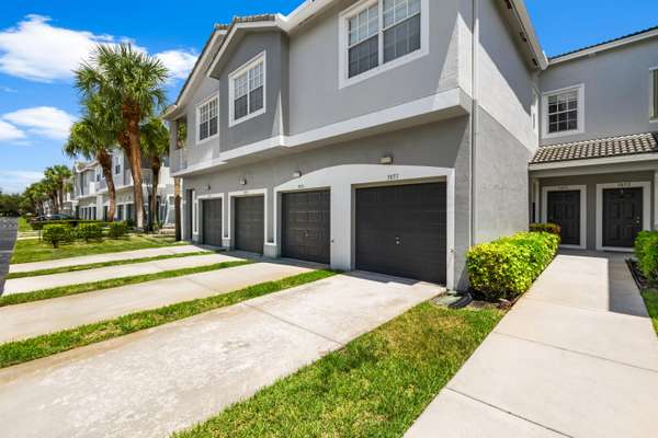 3051 Grandiflora DR, Greenacres, FL 33467