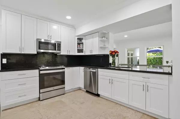 Lighthouse Point, FL 33064,2651 NE 51st CT