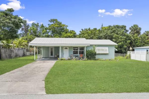 1658 NE Sunview TER, Jensen Beach, FL 34957