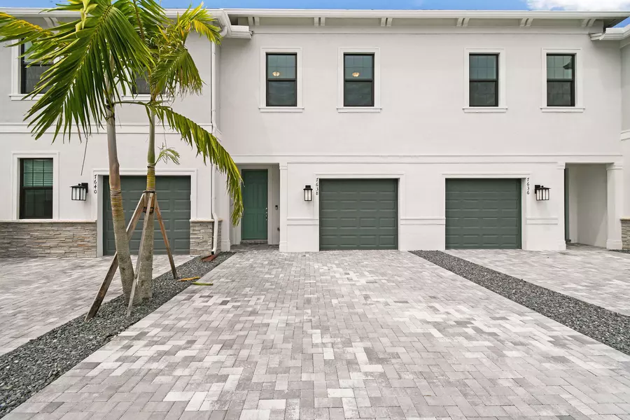 7638 SW Lucy LN Latitude 49-09, Stuart, FL 34997