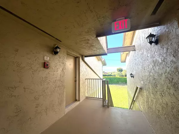 West Palm Beach, FL 33415,1766 Abbey RD 206