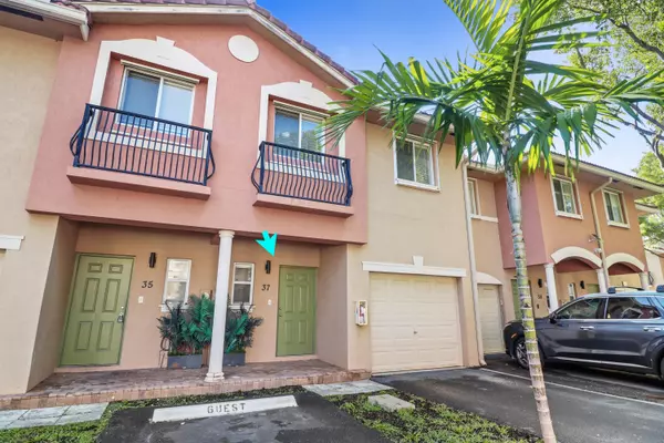 Hallandale Beach, FL 33009,37 SE 3rd AVE
