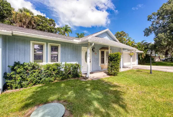Stuart, FL 34997,6856 SW Chase CT