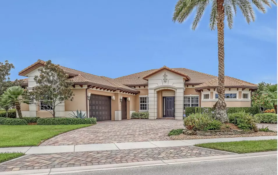 104 Manor CIR, Jupiter, FL 33458